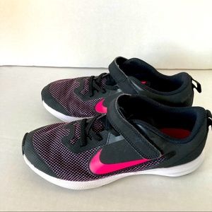 Nike Downshifter athletic shoes